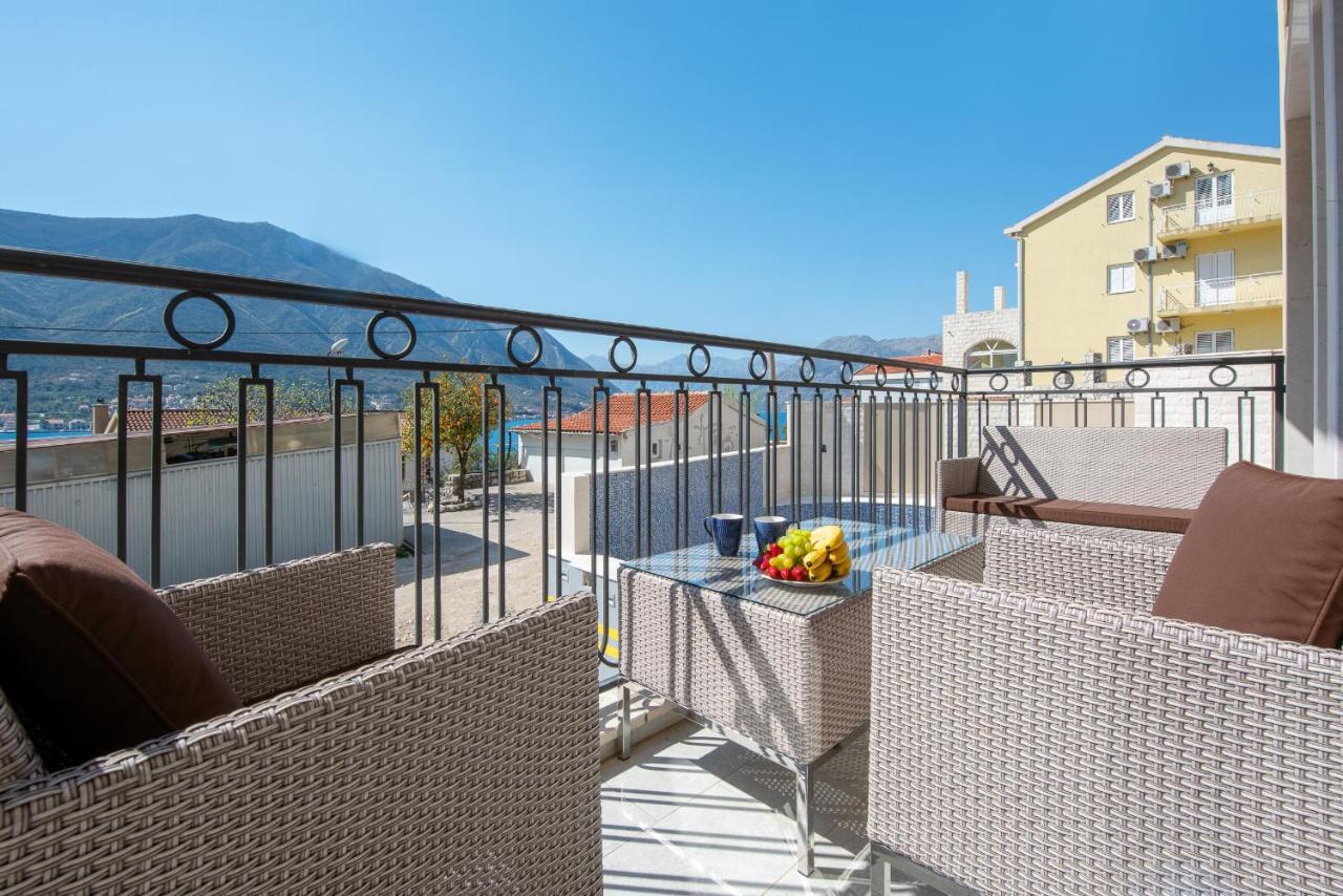 קוטור 2Montenegro Limeta Apartments With Pool מראה חיצוני תמונה